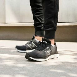 Alternative view of Running shoes New Balance Fresh Foam 680 v7