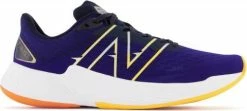 Running shoes New Balance FuelCell Prism v2
