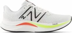 Running shoes New Balance FuelCell Propel v4