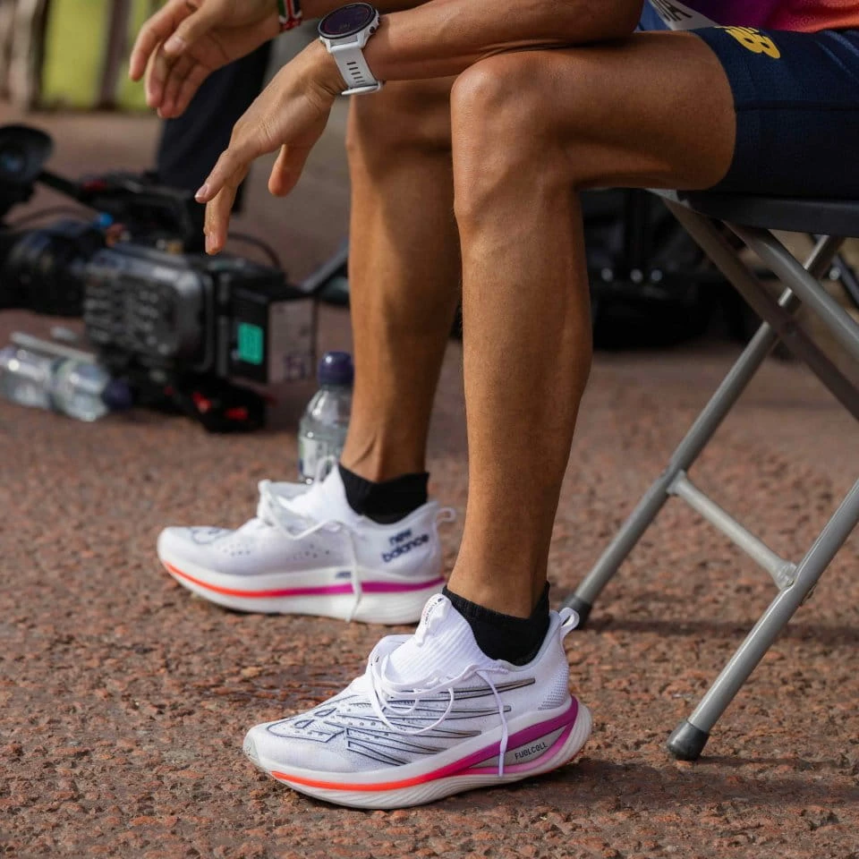 Running shoes New Balance Fuelcell SC Elite v3 2 Running shoes New Balance Fuelcell SC Elite v3 - Image 2