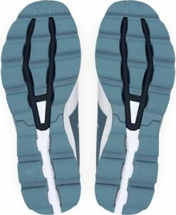 Alternative view of Shoes On Running Cloudsurfer
