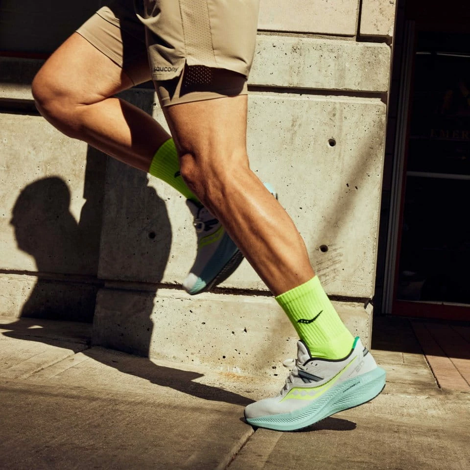 Running shoes Saucony Triumph 20 2 Running shoes Saucony Triumph 20 - Image 2